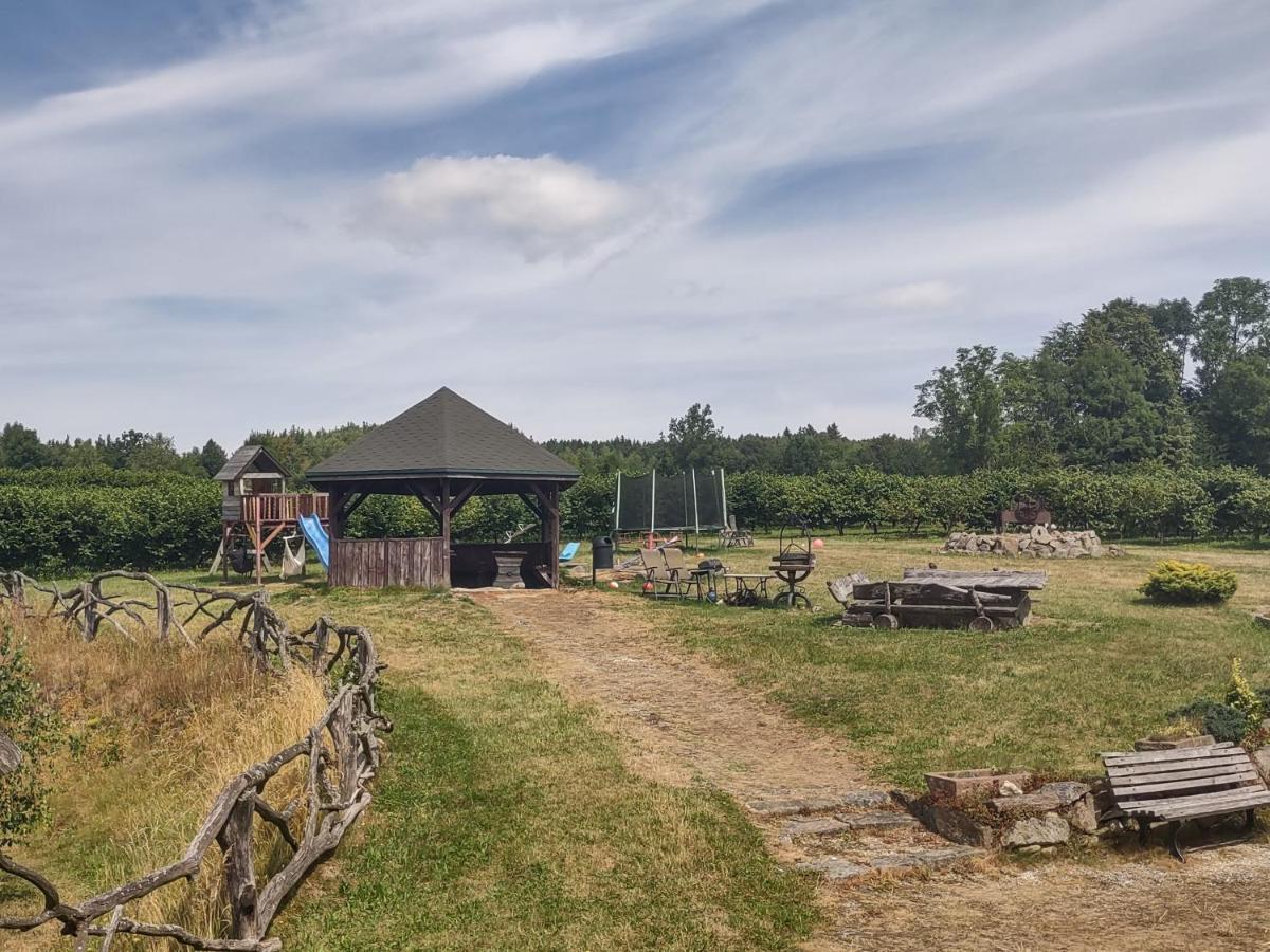 Agroturystyka Leszczynowy Dworek Ponikwa  Buitenkant foto